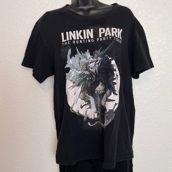 Linkin Park "The Hunting Party Tour" Graphic Band Tee Shirt - Picture 5 of 10
